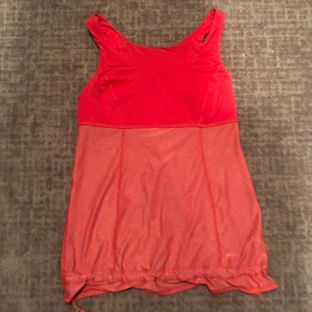 Lulu running top